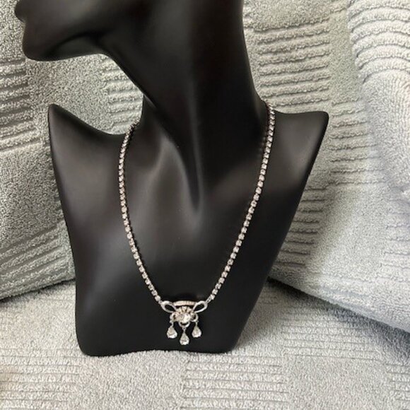 Gorgeous and sparkly! vintage rhinestone necklace - Picture 2 of 5
